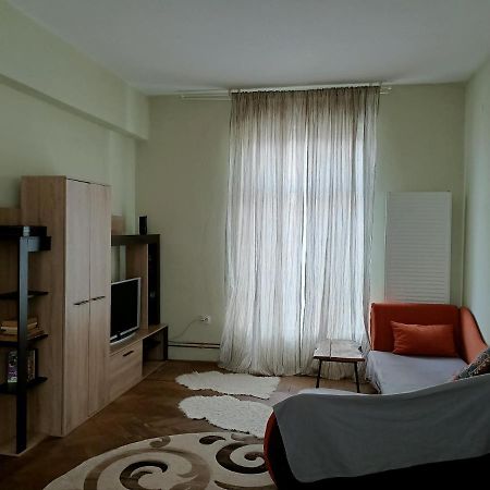 Lovely Apartament In Bucharest, Baba Novac Area ภายนอก รูปภาพ