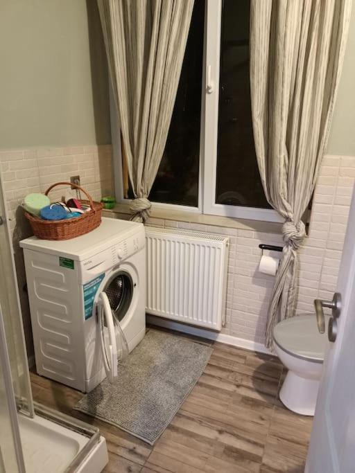 Lovely Apartament In Bucharest, Baba Novac Area ภายนอก รูปภาพ
