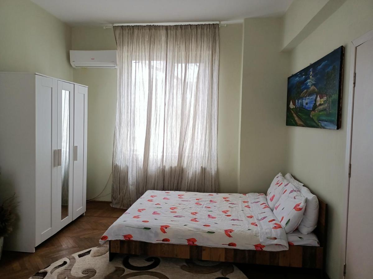 Lovely Apartament In Bucharest, Baba Novac Area ภายนอก รูปภาพ